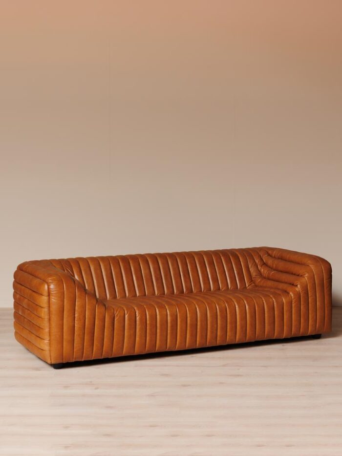 BELOHA_sofa_dizaino_studija_follow11.lt - Jovita Bingelytė