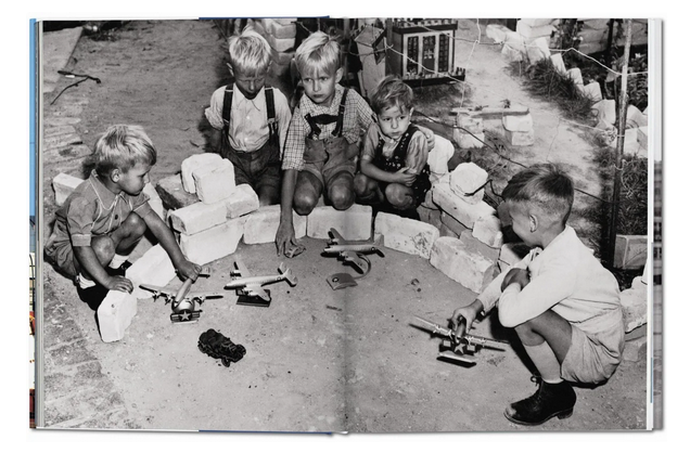 BERLIN._PORTRAIT_OF_A_CITY_knyga_dizaino_studija_follow11.lt - Jovita Bingelytė