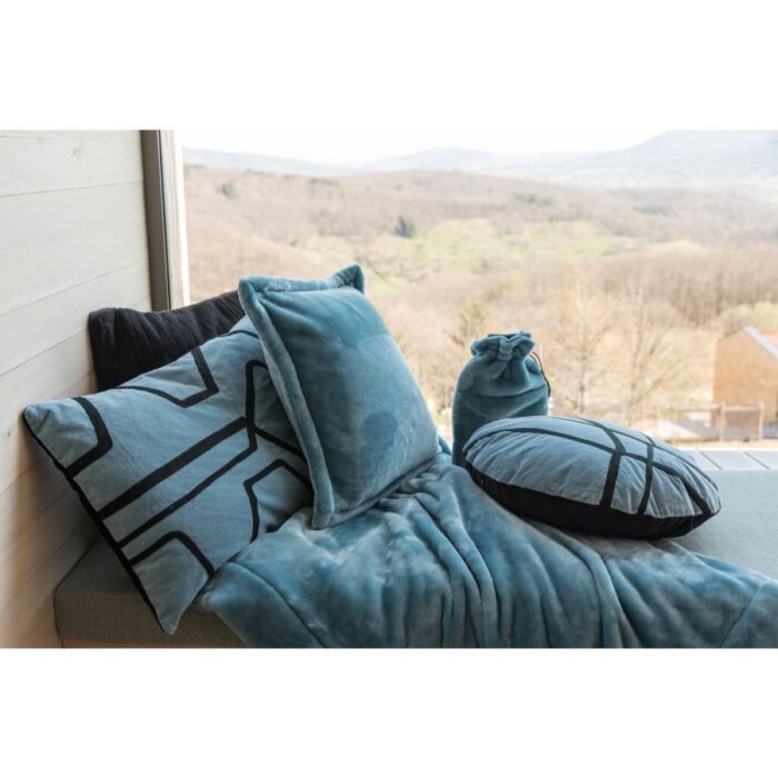 Pledas_JASMIN_dizaino_studija_follow11.lt-Jovita Bingelytė