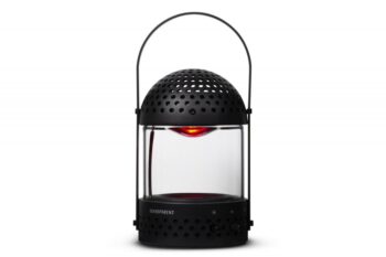 Garso kolonėlė Small Transparent Speaker – priekis – dizaino studija follow11.lt – Jovita Bingelytė