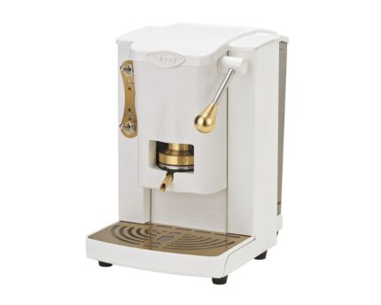 Kavos aparatas Piccola Slot Brass Edition – kapsulinis aparatas aukštos kokybės espresso paruošimui : dizaino studija follow11.lt – Jovita Bingelytė