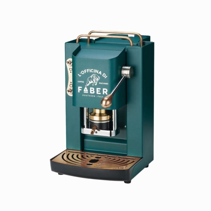 Kavos aparatas Pro Deluxe, sodriai žalios spalvos su vario detalėmis : dizaino studija follow11.lt – Jovita Bingelytė