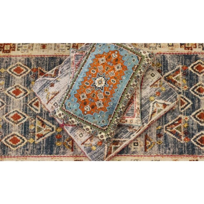 Kilimas VIENAÉ – Bohemian Vintage kilimas su sodriomis spalvomis : dizaino studija follow11.lt – Jovita Bingelytė