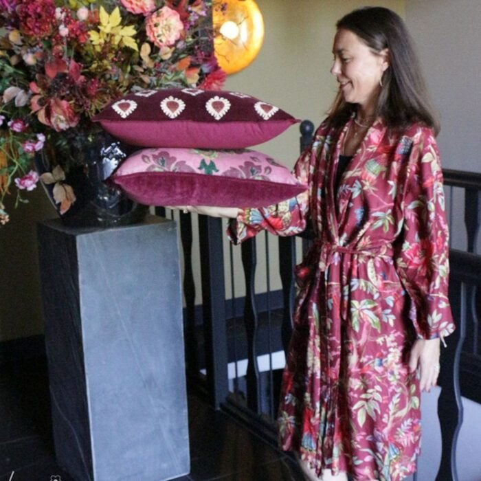 VIONA WINE kimono – chalatai kimono moterims, elegantiškas, prabangus, universalus : dizaino studija follow11.lt – Jovita Bingelytė