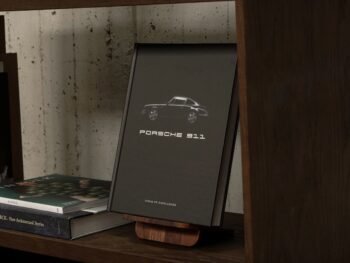 Knyga_PORSCHE 911 - ICONS OF EXCELLENCE__dizaino_studija_follow11.lt-Jovita Bingelytė