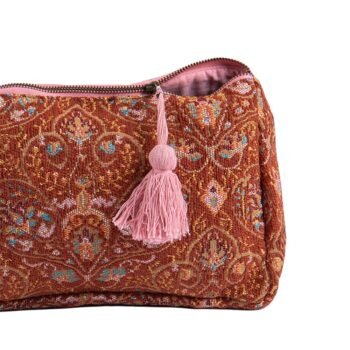 ELYA kosmetinė – marga terakotos spalvos žakardinė kosmetinė moterims : dizaino studija follow11.lt – Jovita Bingelytė