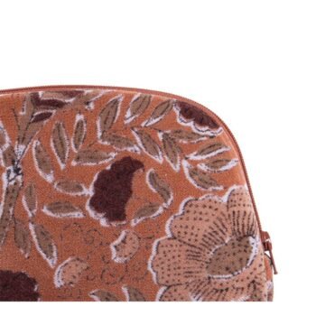 Kosmetinė NOREA CARAMEL – kompaktiška, užsegama užtrauktuku, puikiai tinka kelionėms : dizaino studija follow11.lt – Jovita Bingelytė