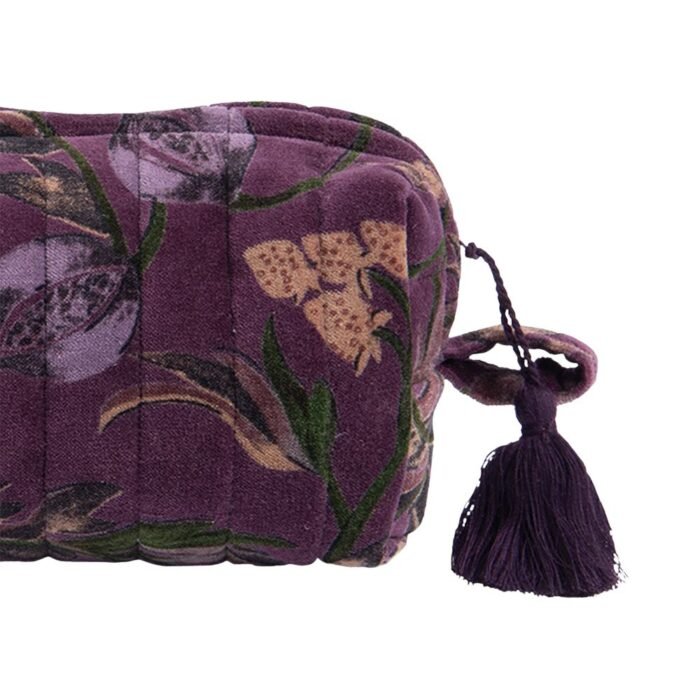 Kosmetinė OLIVIA Purple – dygsniuota veliūrinė kosmetinė su kutu ir rankenėle : dizaino studija follow11.lt – Jovita Bingelytė