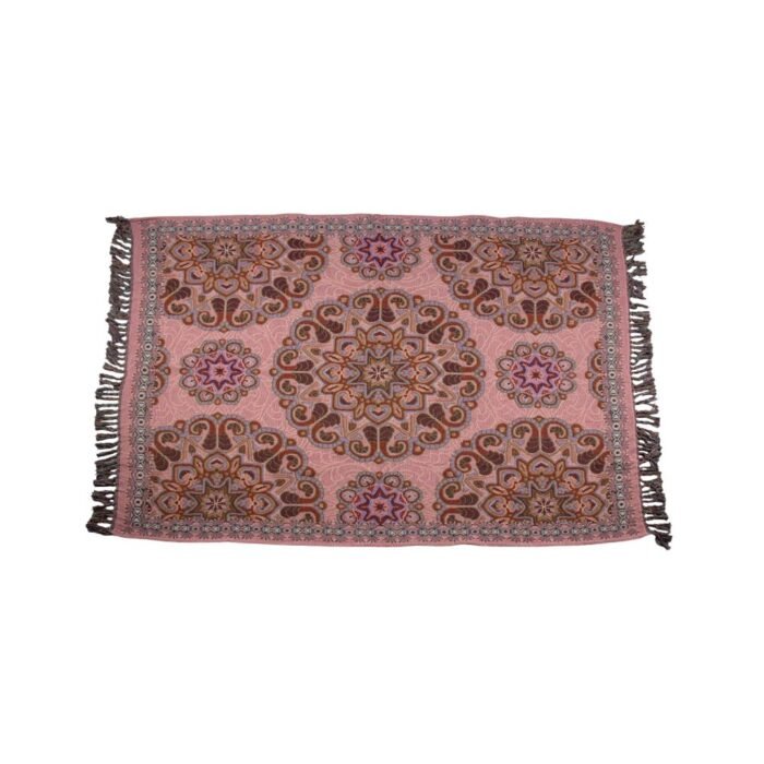 Pledas ÉLANE – puikiai tinkantis prisiglausti ant sofos ar lovos : dizaino studija follow11.lt – Jovita Bingelytė