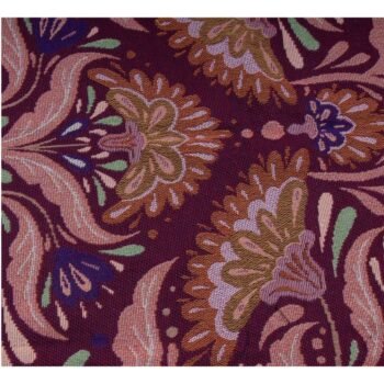 Pledas VENYA – marga, violetinė, minkštas pledas : dizaino studija follow11.lt – Jovita Bingelytė