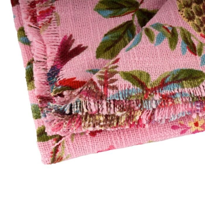 Vilnos pledas ARYA BLUSH – stilingas ir spalvingas, dekoruotas kutais : dizaino studija follow11.lt – Jovita Bingelytė