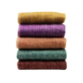 Vilnos pledas MARINAÉ – marga, stilingas ir šiltas interjero akcentas : dizaino studija follow11.lt – Jovita Bingelytė