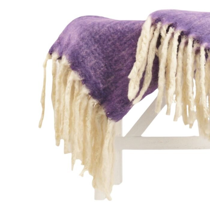 Vilnos pledas MARINAÉ VIOLET – stilingas akcentas jūsų sofai ar lovai : dizaino studija follow11.lt – Jovita Bingelytė