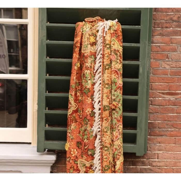 Vilnos pledas Serene – žalia, marga, raudona, stilingas ir jaukus : dizaino studija follow11.lt – Jovita Bingelytė