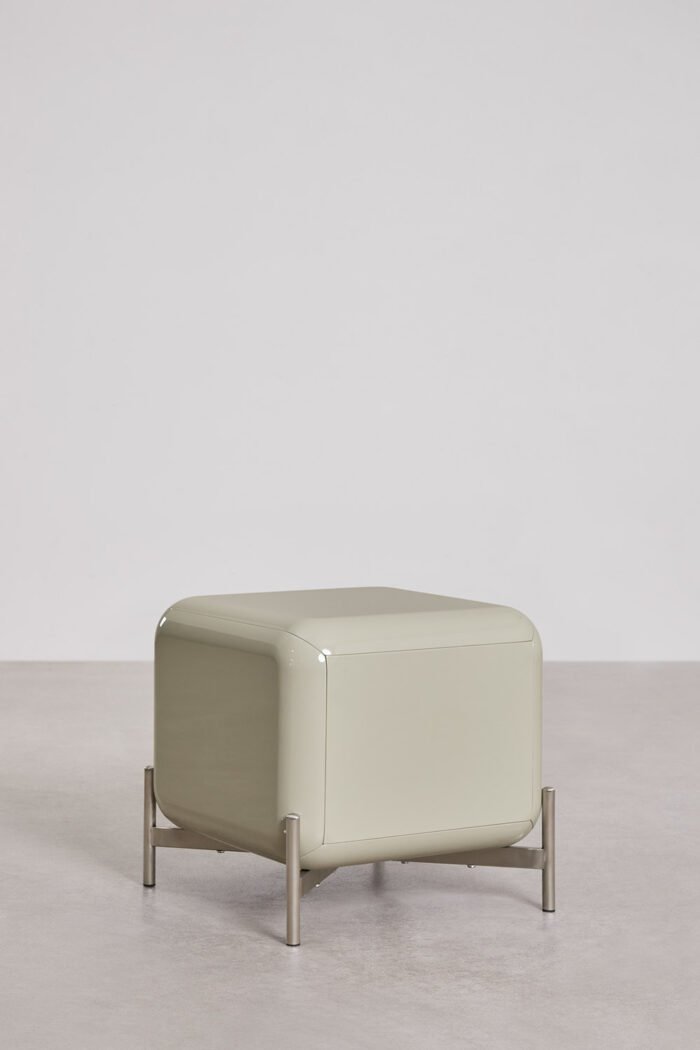 Naktinė_spintelė_ADAM_dizaino_studija_follow11.lt-Jovita Bingelytė