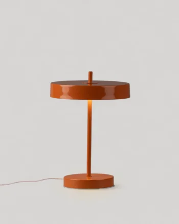 Stalinis_šviestuvas_KORE_dizaino_studija_follow11.lt-Jovita Bingelytė