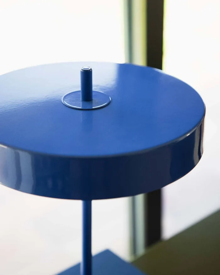 Stalinis_šviestuvas_KORE_dizaino_studija_follow11.lt-Jovita Bingelytė