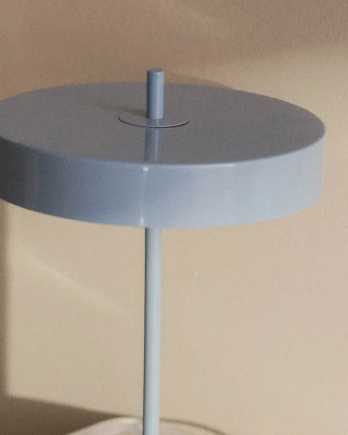 Stalinis_šviestuvas_KORE_dizaino_studija_follow11.lt-Jovita Bingelytė