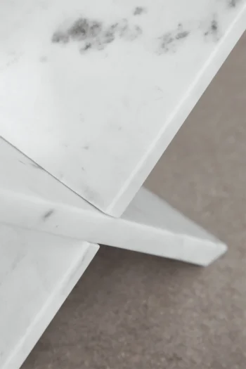 Knygu_stovas_PRESTON_dizaino_studija_follow11.lt-Jovita Bingelytė