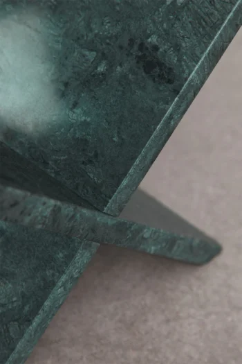 Knygu_stovas_PRESTON_dizaino_studija_follow11.lt-Jovita Bingelytė