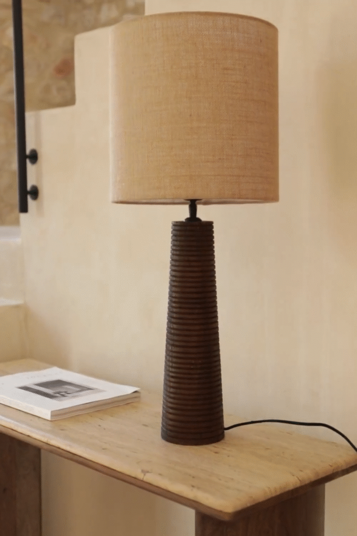 Konsolinis_staliukas_BELOIT_dizaino_studija_follow11.lt-Jovita Bingelytė