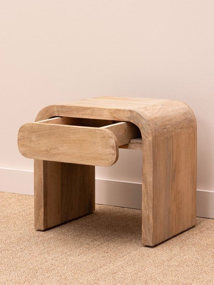 Naktine_spintelė_MARION_dizaino_studija_follow11.lt-Jovita Bingelytė