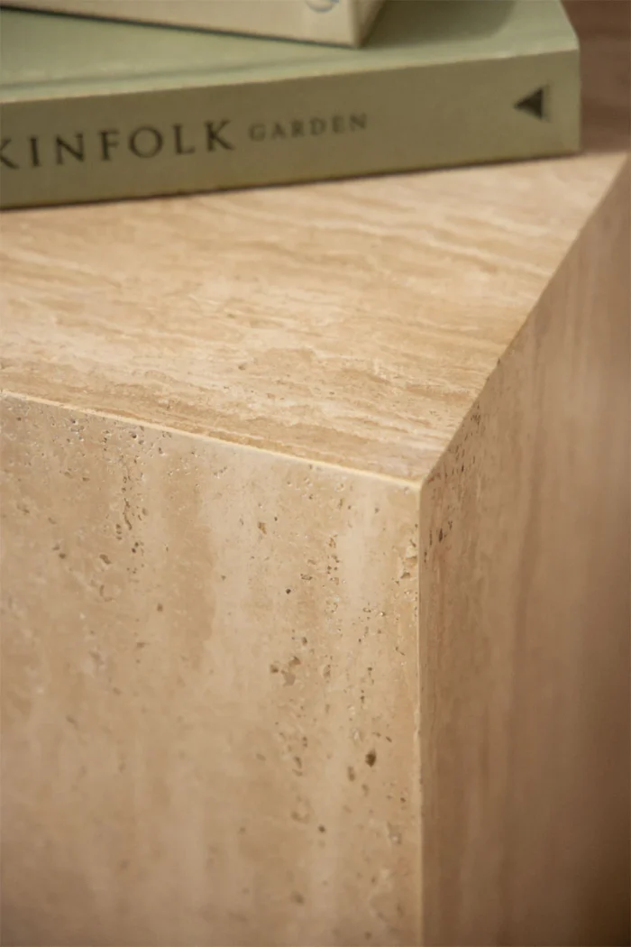 Šoninis_staliukas_HUGOTON_dizaino_studija_follow11.lt-Jovita Bingelytė