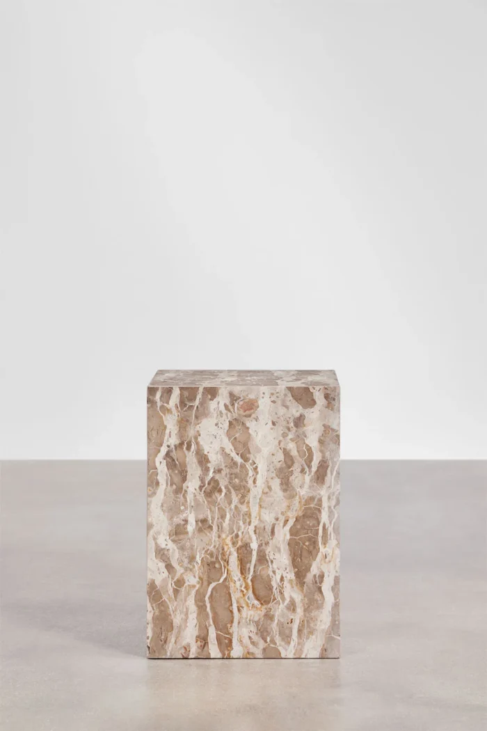 Šoninis_staliukas_HUGOTON_dizaino_studija_follow11.lt-Jovita Bingelytė