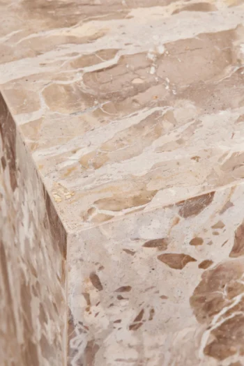 Šoninis_staliukas_HUGOTON_dizaino_studija_follow11.lt-Jovita Bingelytė