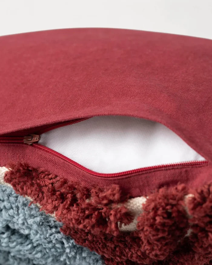 Pagalvėlė_GRUMANT_dizaino_studija_follow11.lt-Jovita Bingelytė