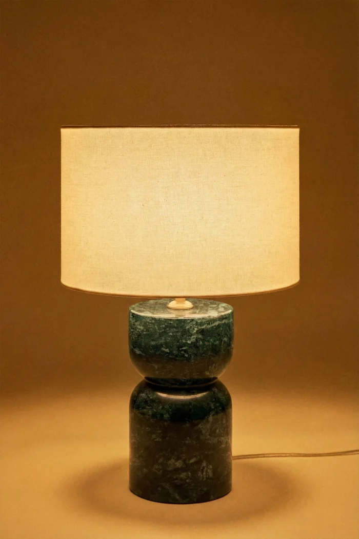 Stalinis_šviestuvas_MARRILTON_dizaino_studija_follow11.lt-Jovita Bingelytė