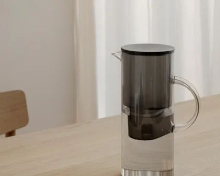 Vandens_filtravimo_ąsotis_DOEN_dizaino_studija_follow11.lt-Jovita Bingelytė