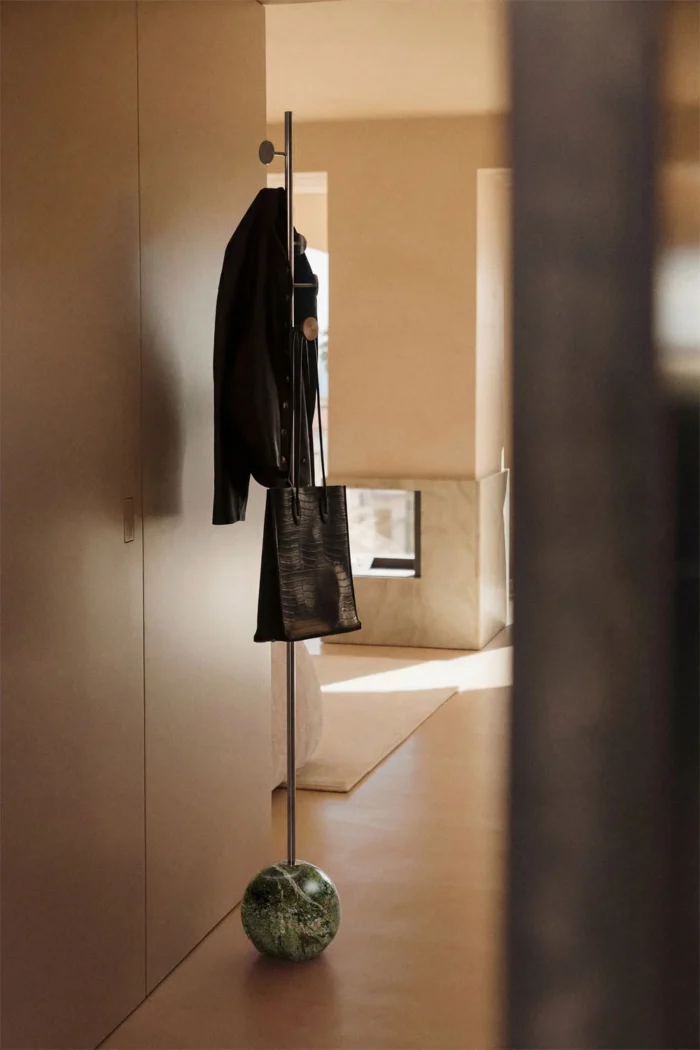 Drabužių_kabykla_HARRISON_dizaino_studija_follow11.lt-Jovita Bingelytė