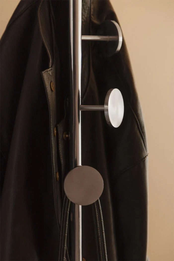 Drabužių_kabykla_HOLLAND_dizaino_studija_follow11.lt-Jovita Bingelytė