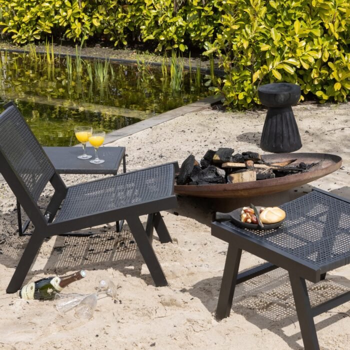 Šoninis_staliukas_LEKKI_dizaino_studija_follow11.lt-Jovita Bingelytė