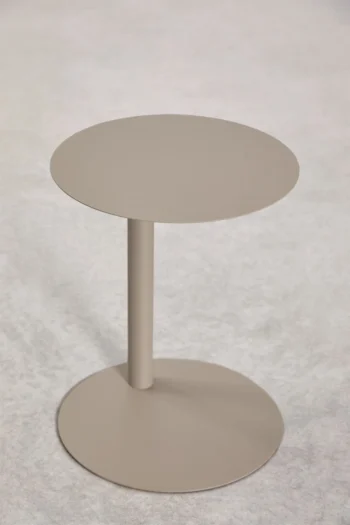 Šoninis_staliukas_URES_dizaino_studija_follow11.lt-Jovita Bingelytė