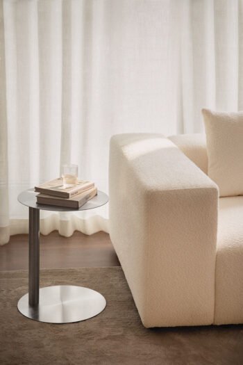 Šoninis_staliukas_URES_dizaino_studija_follow11.lt-Jovita Bingelytė