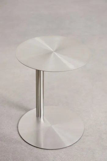 Šoninis_staliukas_URES_dizaino_studija_follow11.lt-Jovita Bingelytė