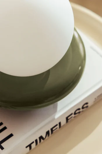 Stalinis_šviestuvas_LONIA_dizaino_studija_follow11.lt-Jovita Bingelytė