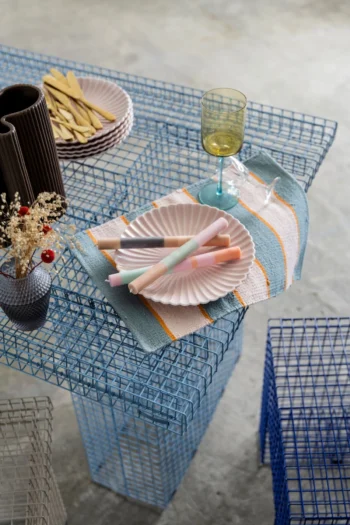 Stalas_KINSEY_dizaino_studija_follow11.lt-Jovita Bingelytė