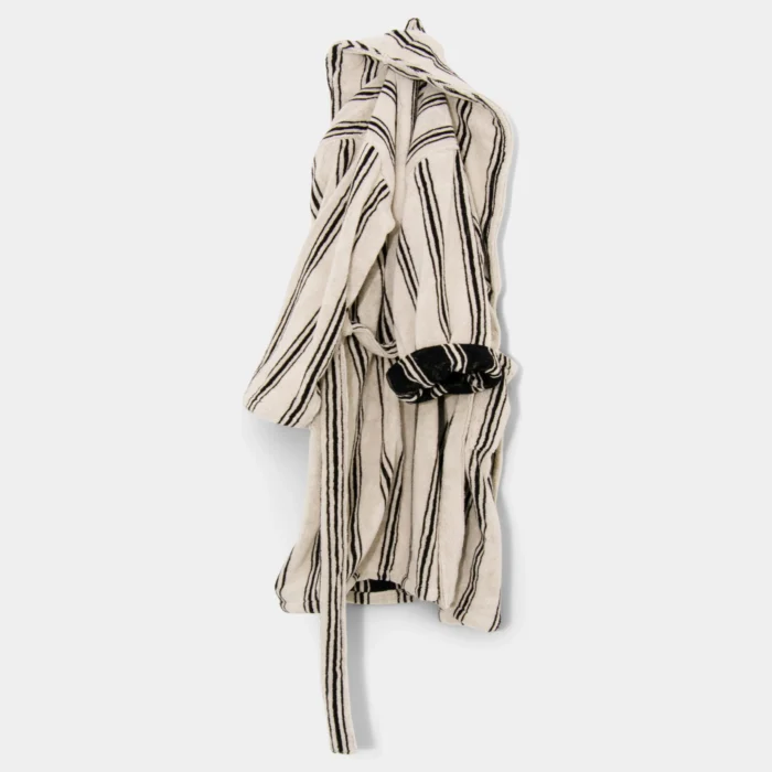 Prabangus dryžuotas medvilninis chalatas STRIPED BLACK iš kilpinio audinio | dizaino studija follow11.lt - Jovita Bingelytė