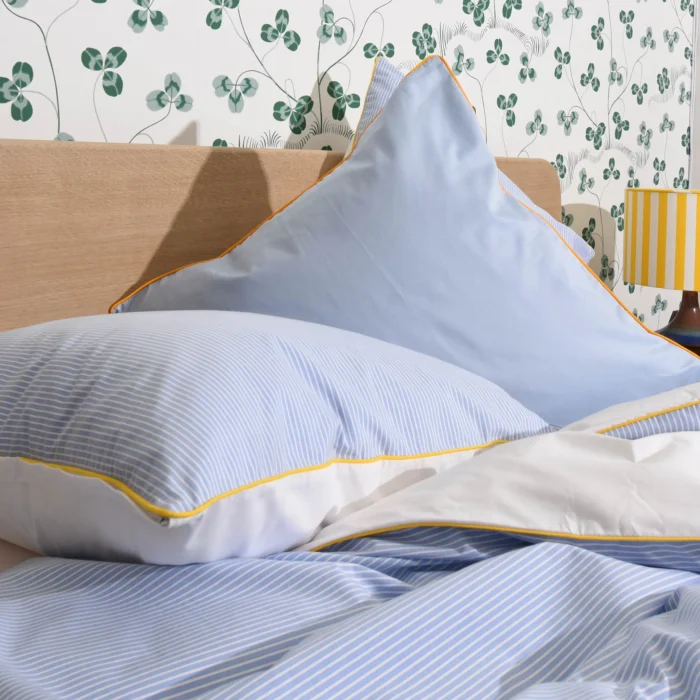 Patalynės komplektas BLUE STRIPE YELLOW su geltonu apvadu | dizaino studija follow11.lt - Jovita Bingelytė