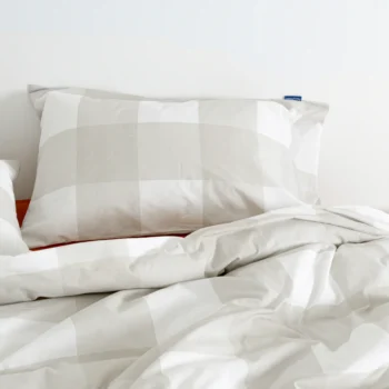 Pagalvės užvalkalas GINGHAM su klasikiniu „vichy“ langelių raštu | dizaino studija follow11.lt - Jovita Bingelytė