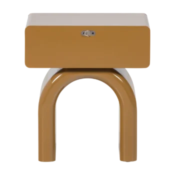 Stilinga naktinė spintelė NOORA su žavinga medaus geltonumo spalva | dizaino studija follow11.lt - Jovita Bingelytė