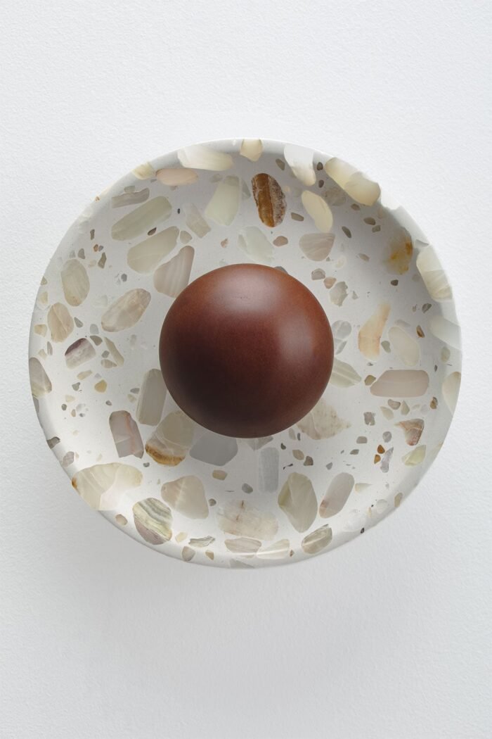 Sieninis LED šviestuvas GIULIANO, Smėlinis terrazzo