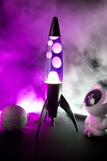 Lava lempa Very Peri Rocket