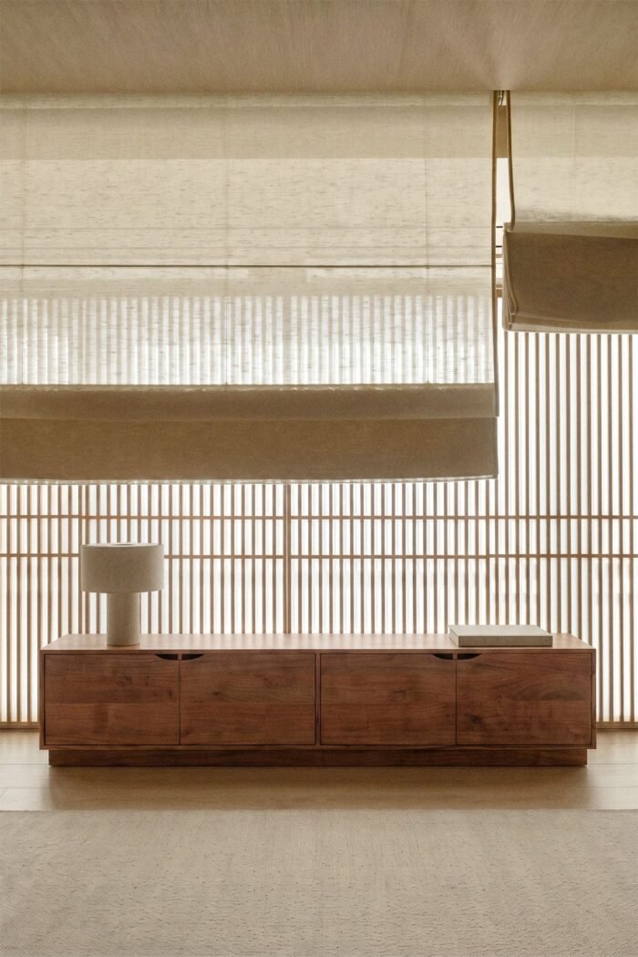 Tv spintelė TASMANI, 200 cm