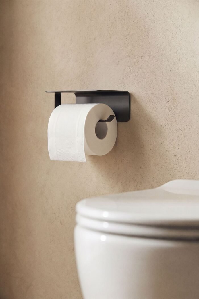 WC popieriaus laikiklis LUMERA su lentynėle, juodas