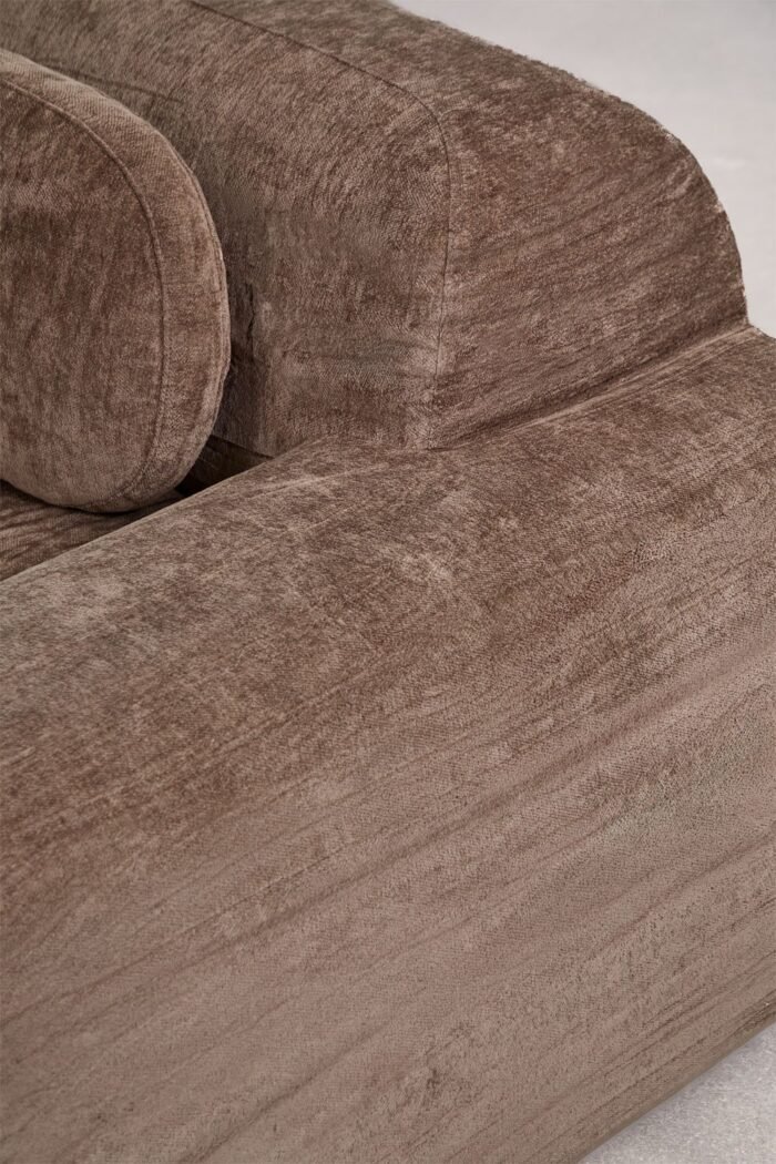 Sofa MERIDA — karamelinės rudos šenilio faktūra