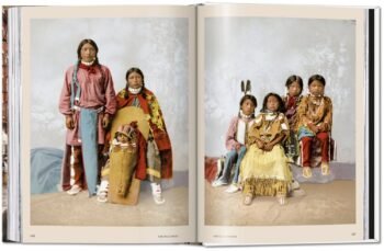 AMERICA_1900_A_PORTRAIT_IN_COLOR_knyga_dizaino_studija_follow11.lt - Jovita Bingelytė